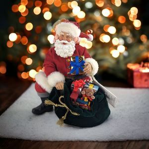 2008 Clothique Possible Dreams Peek-a-Boo Santa: A Christmas Delight